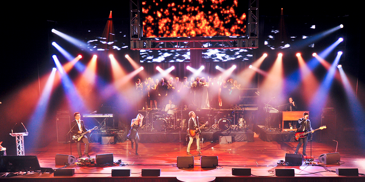 Tenth Avenue North and Moriah Peters