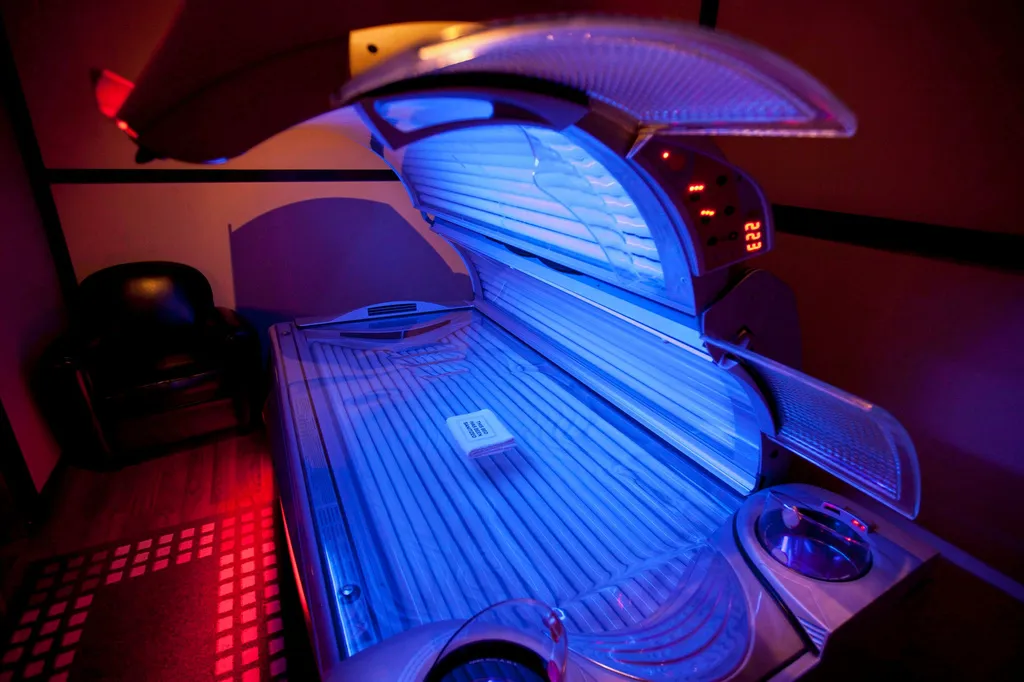 But What It Does To Your Skin; Tanning Is Getting Hot Again 