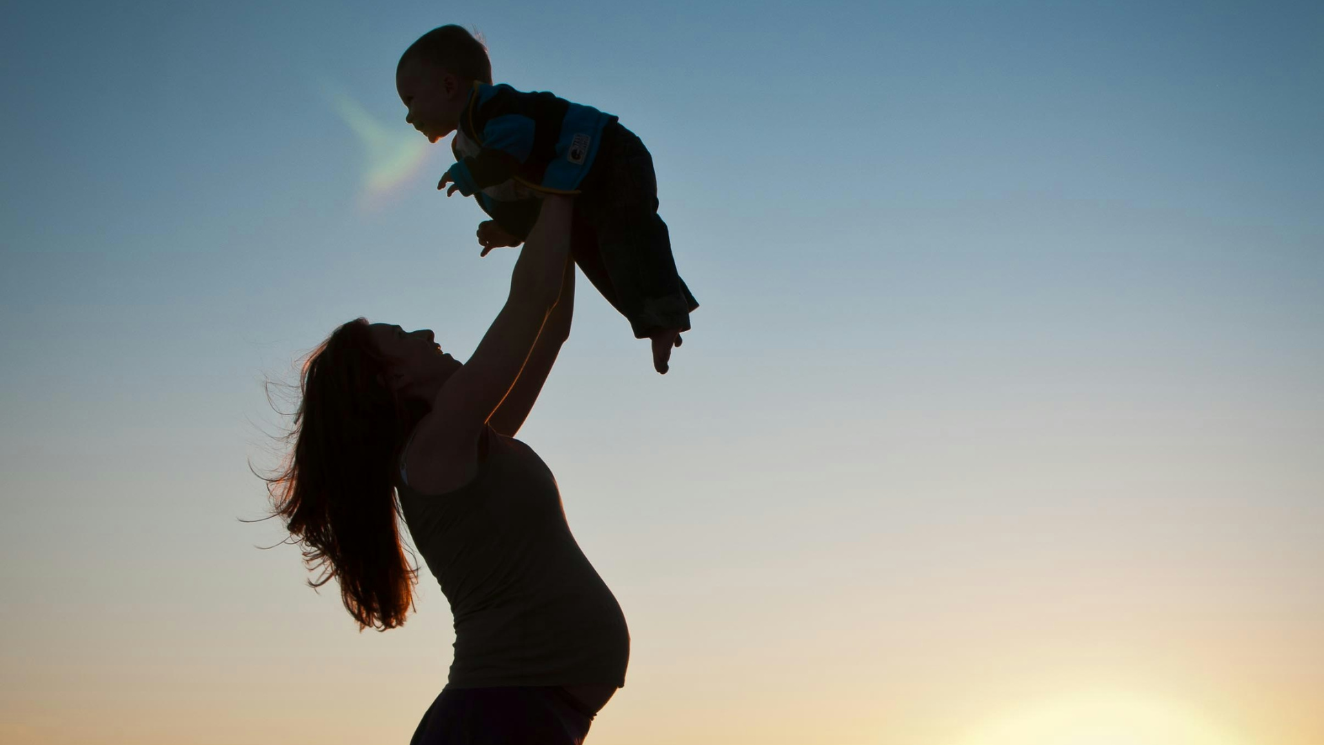 Women and men facing unintended pregnancy, or those who are dealing with a past abortion experience, can receive confidential care that is customized to their needs.