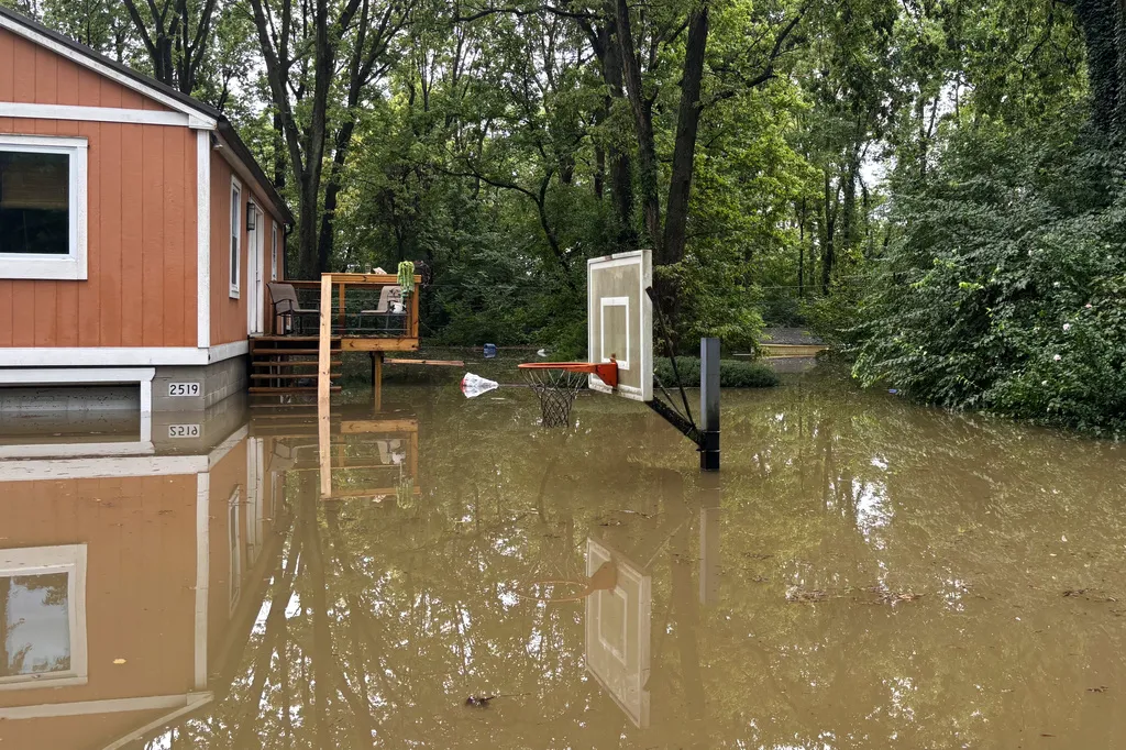 Storms, Flooding, Take Lives In The Midwest