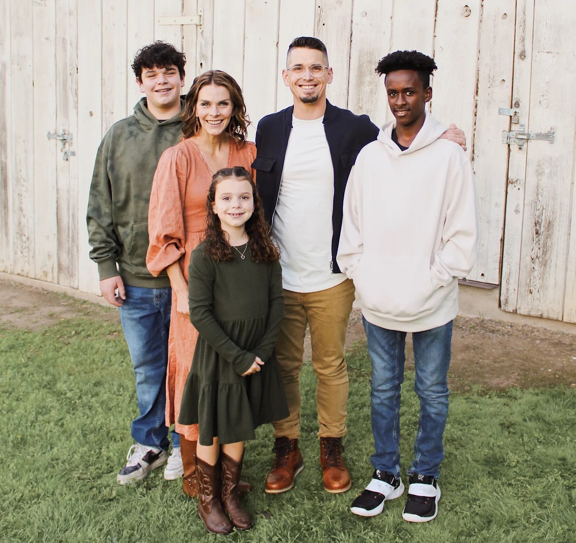 Andy and Stacie Wood with their three children